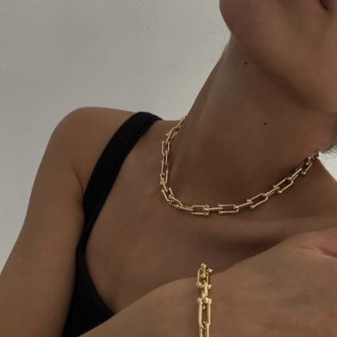 Gold link chain