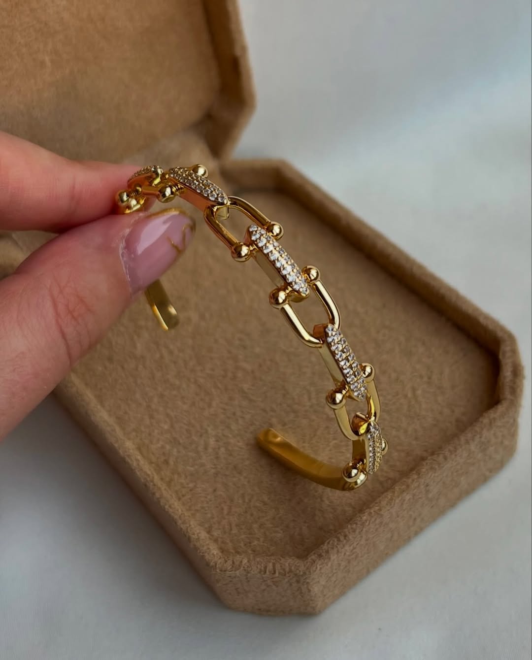 Bracelet with cubic zirconia, 14K gold plated ✨