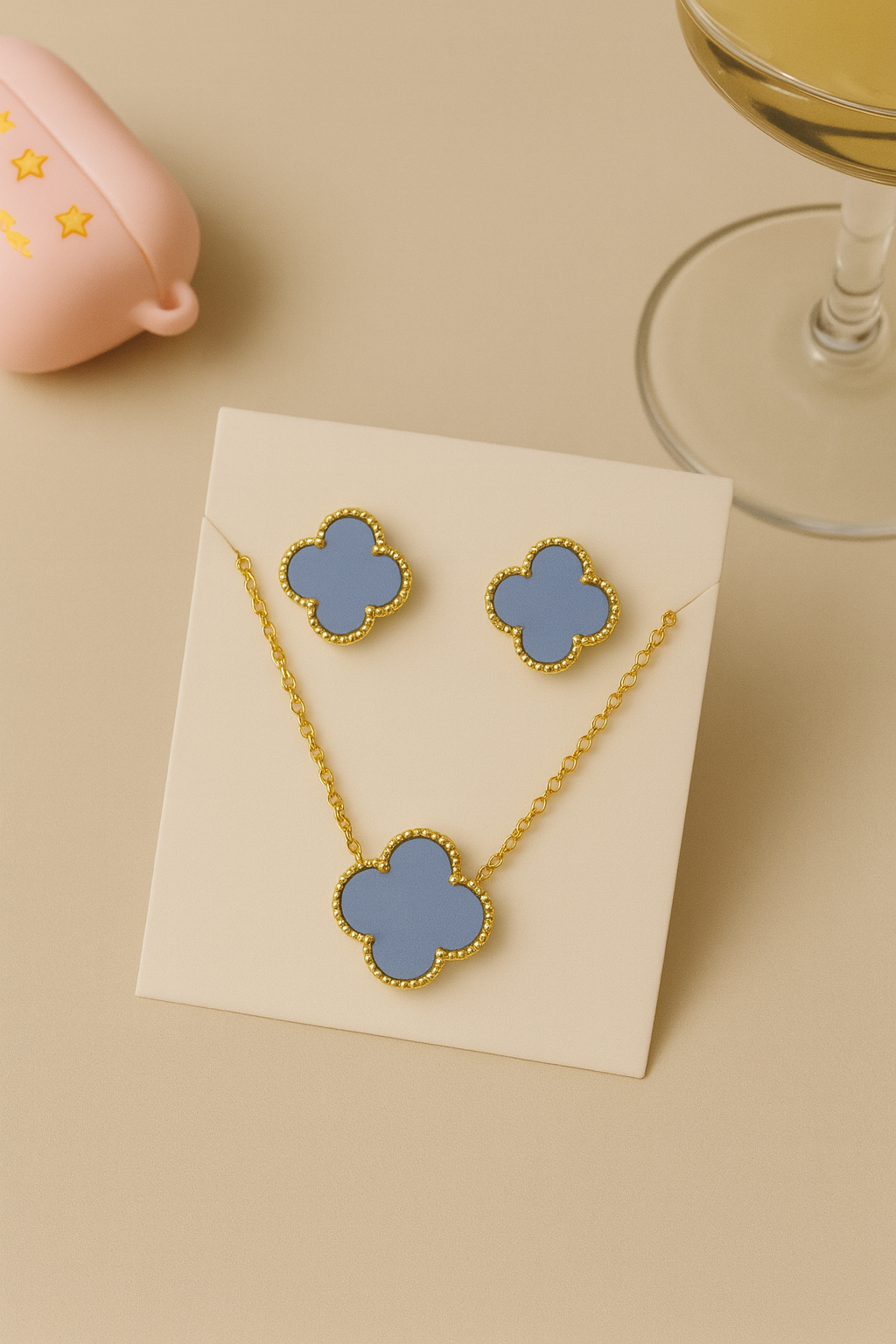 Trevor necklace with earrings